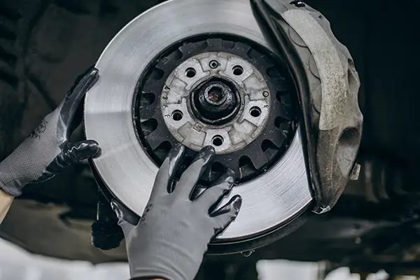 Bremsenservice und Bremsscheibenwechsel bei Automobil-Agent in Menden